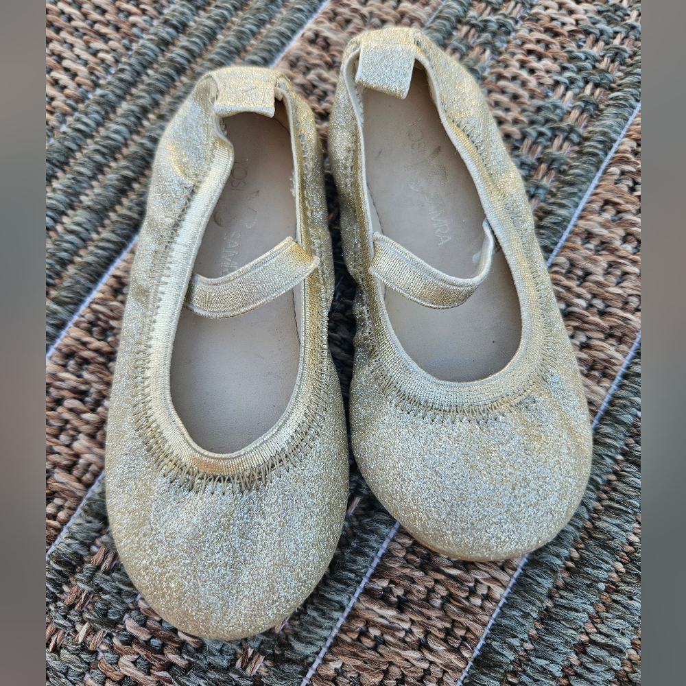 Yosi Samara Girl's Gold Glittery Ballet Flats